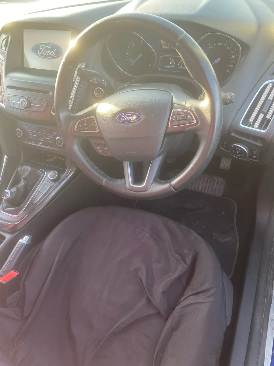 Car - Image 3