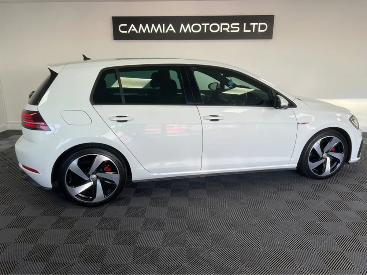 Volkswagen Golf  volkswagen Golf Gti   low Mileag - Image 4