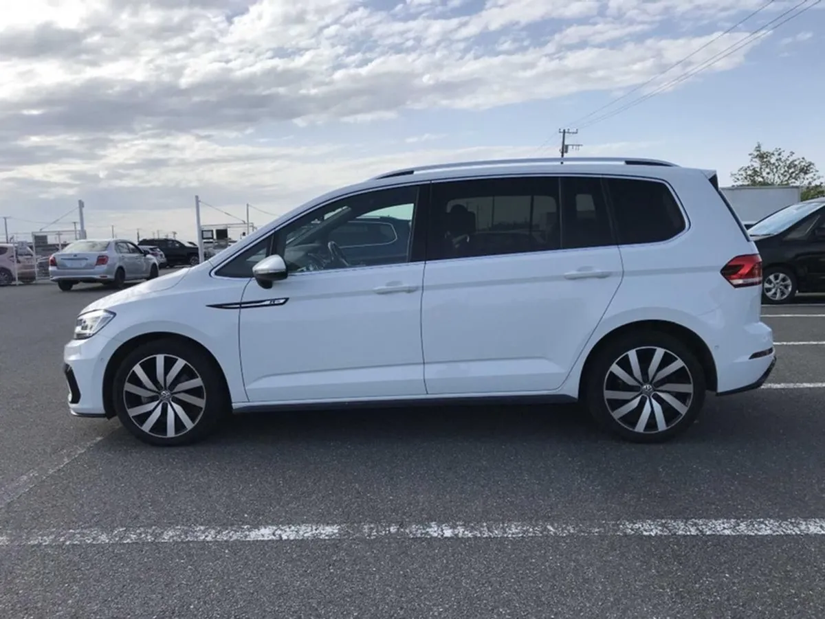Volkswagen Touran 1.4 TSI R-line 7-seater Auto - Image 2