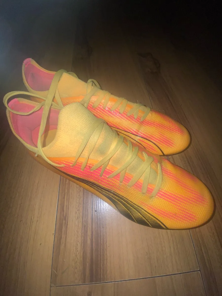 Football boots - Image 2