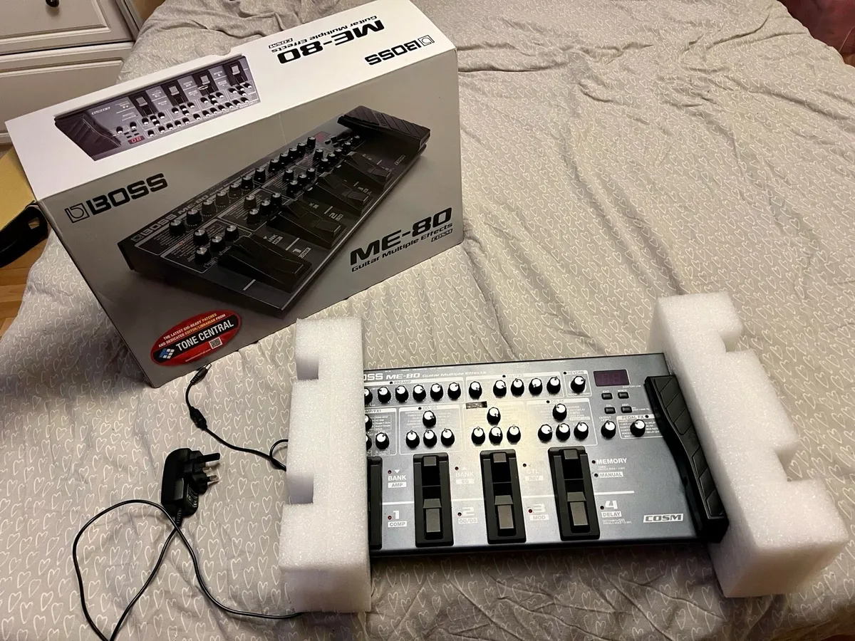 Boss ME 80 Guitar multiple effects pedal with box - Image 1