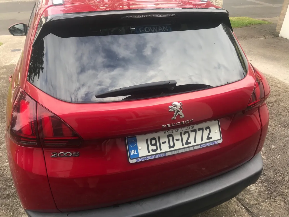 Peugeot 2008 2019 - Image 2