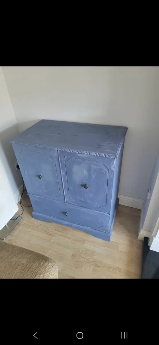 Furniture FREE.
