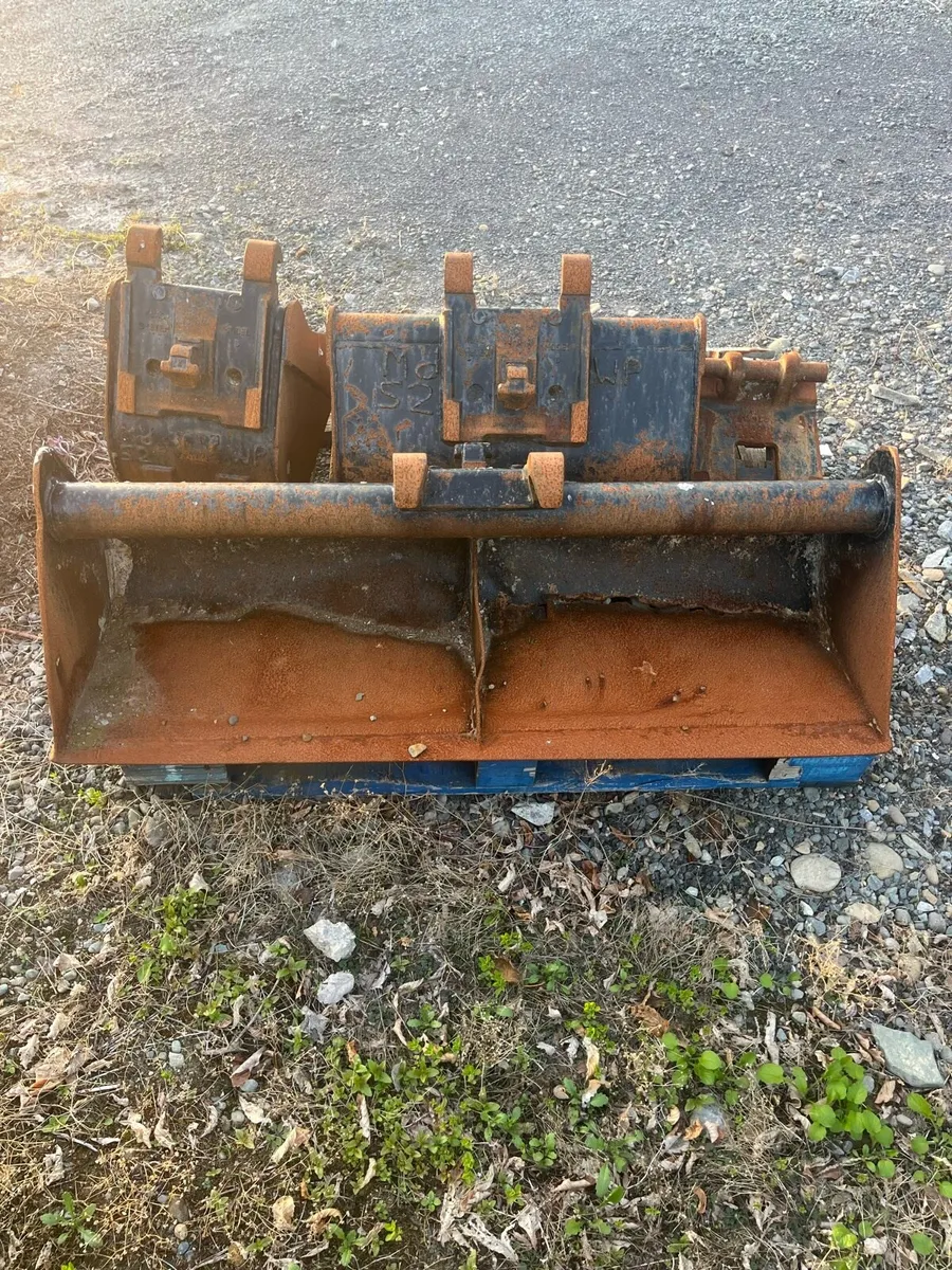 Quick hitch / buckets - Image 4