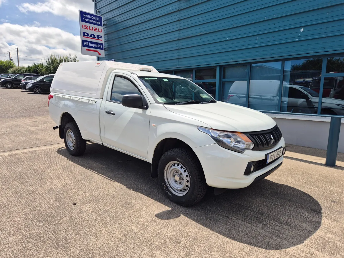 2017 Mitsubishi L200 SINGLE CAB PICKUP - Image 1