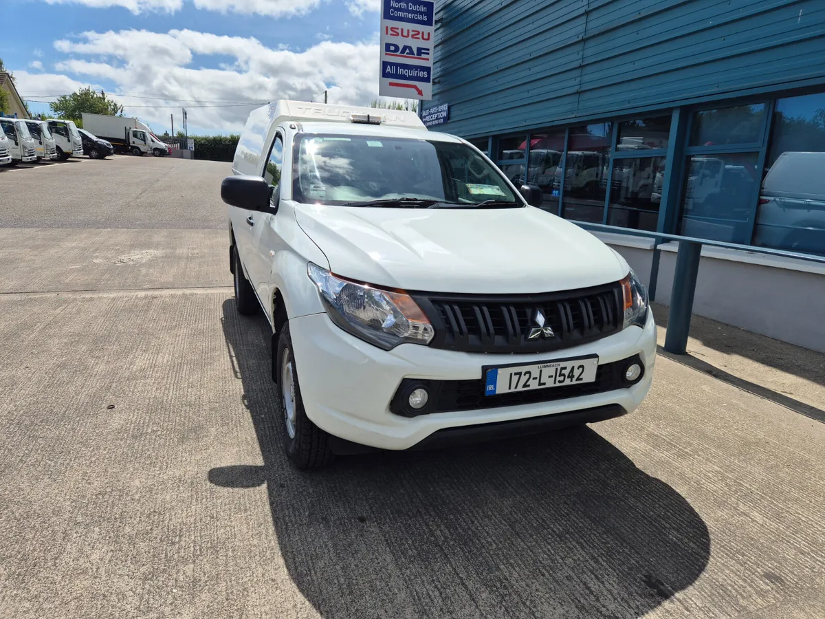2017 Mitsubishi L200 SINGLE CAB PICKUP - Image 2
