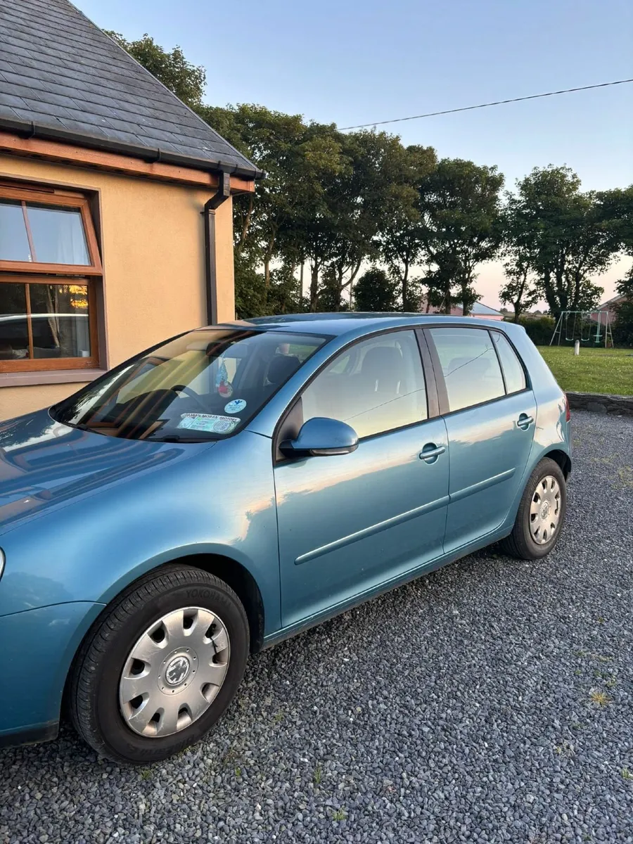 Volkswagen Golf 2006 - Image 2
