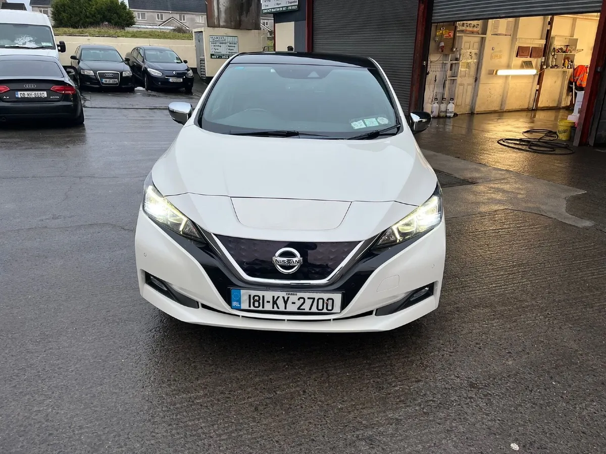 Nissan Leaf 2018 E Tekna - Image 4