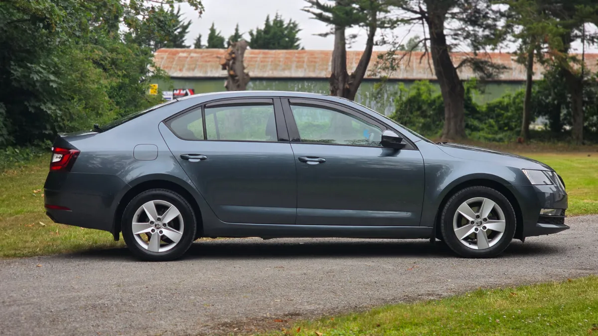 2017 Skoda Octavia 1.6 TDI Ambition - Image 3