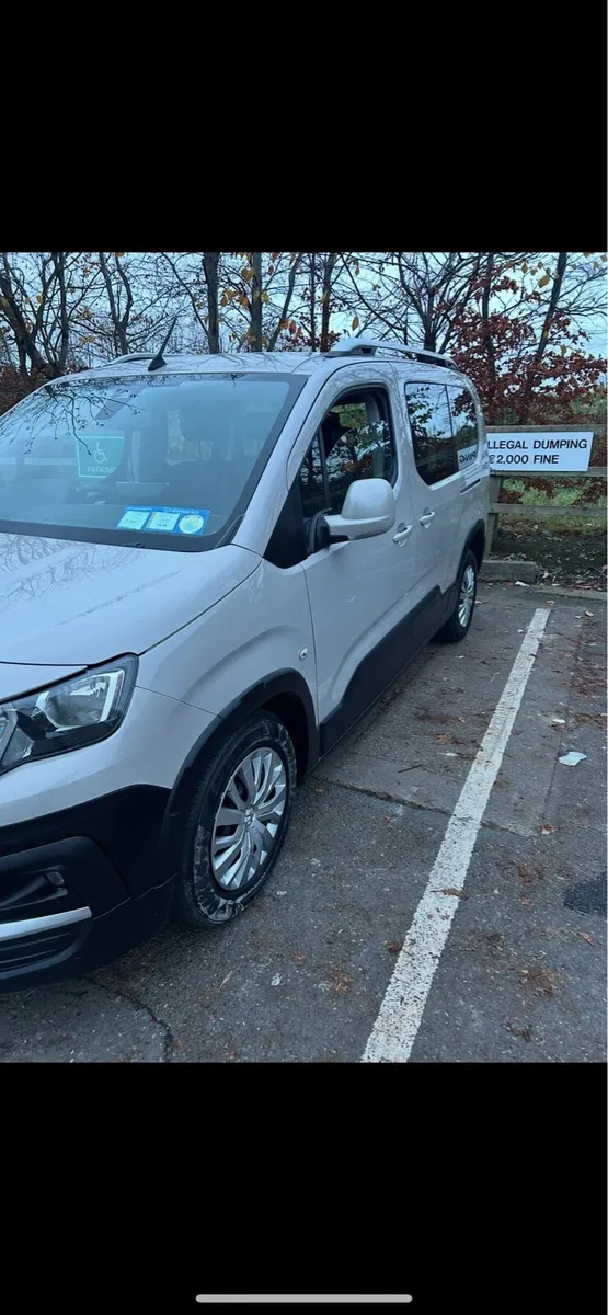 Taxi rental Peugeot RIFTER auto €280 per week - Image 3