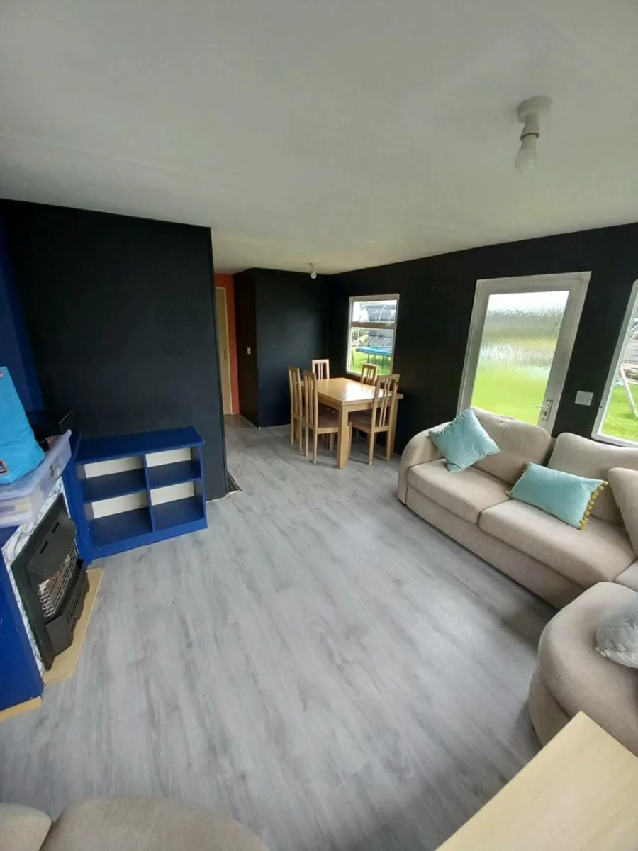 Mobile home - Image 1