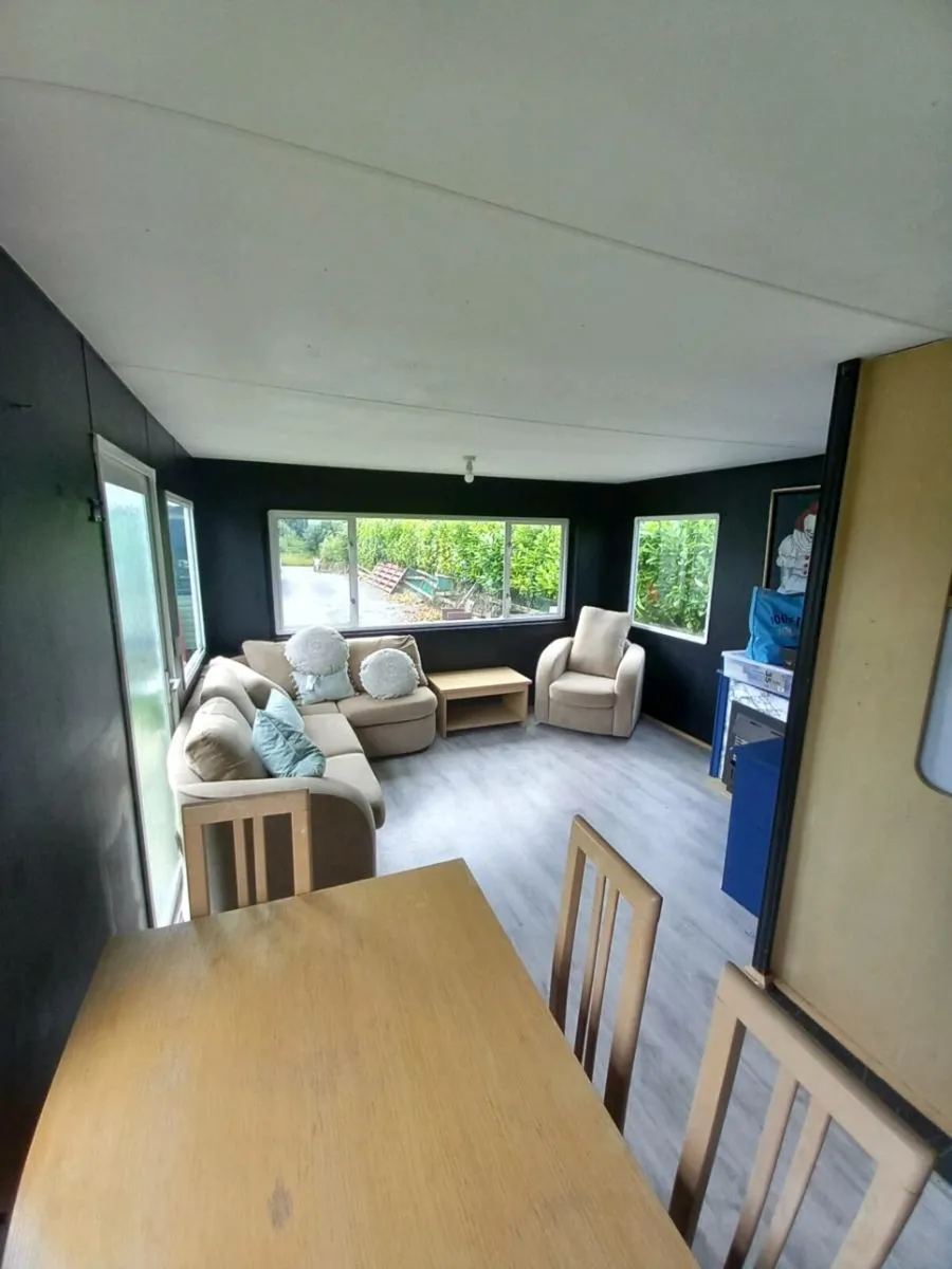 Mobile home - Image 2