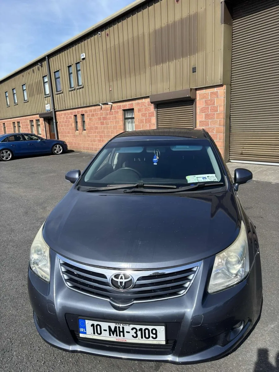 2010 Toyota Avensis - Image 3