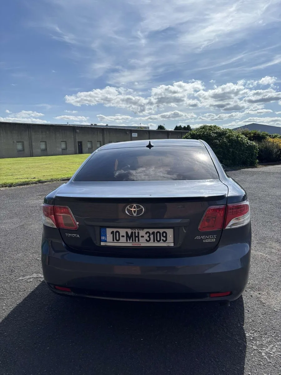 2010 Toyota Avensis - Image 4