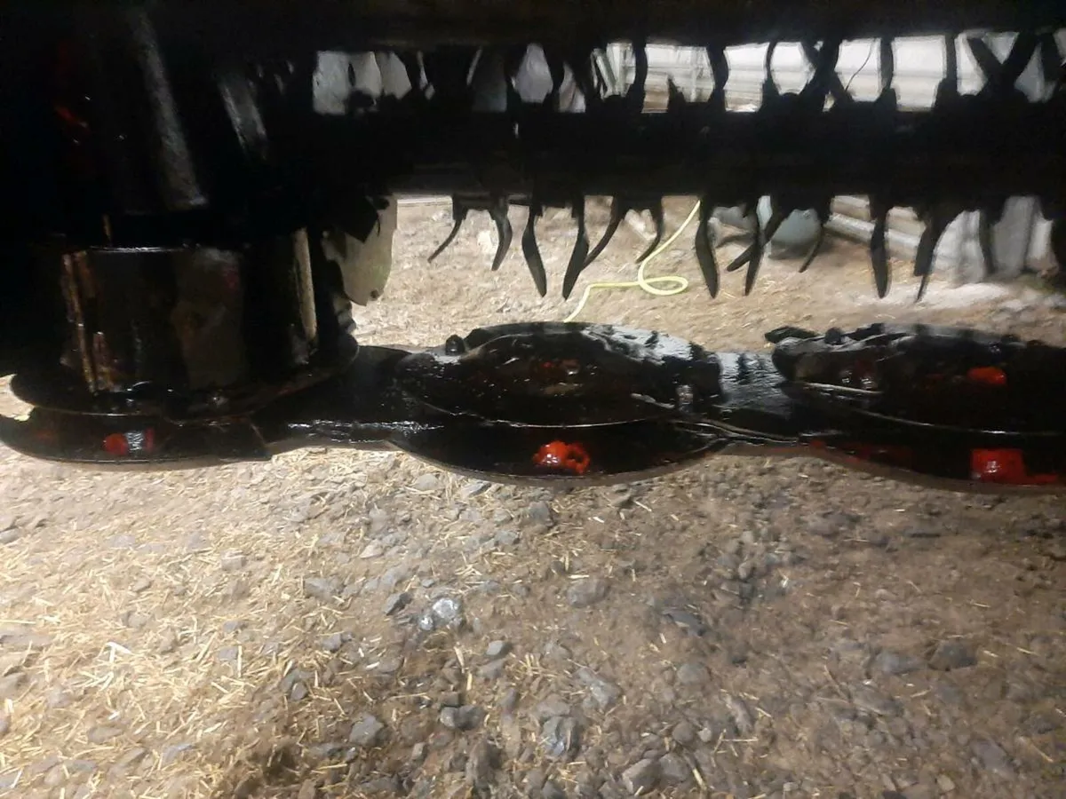 Kverneland Conditioner Mower - Image 3