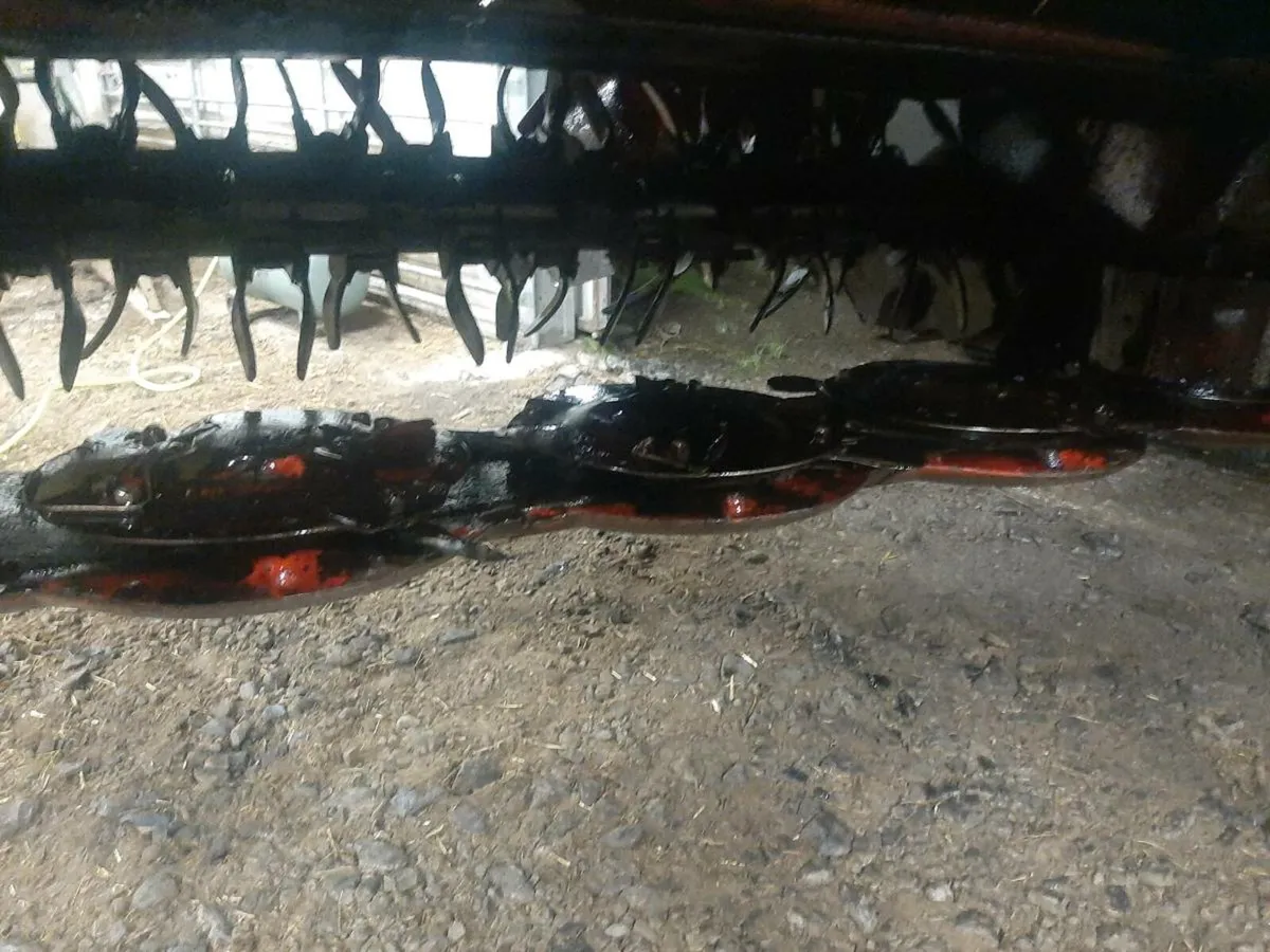 Kverneland Conditioner Mower - Image 4