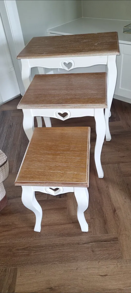 Nest of tables - Image 2