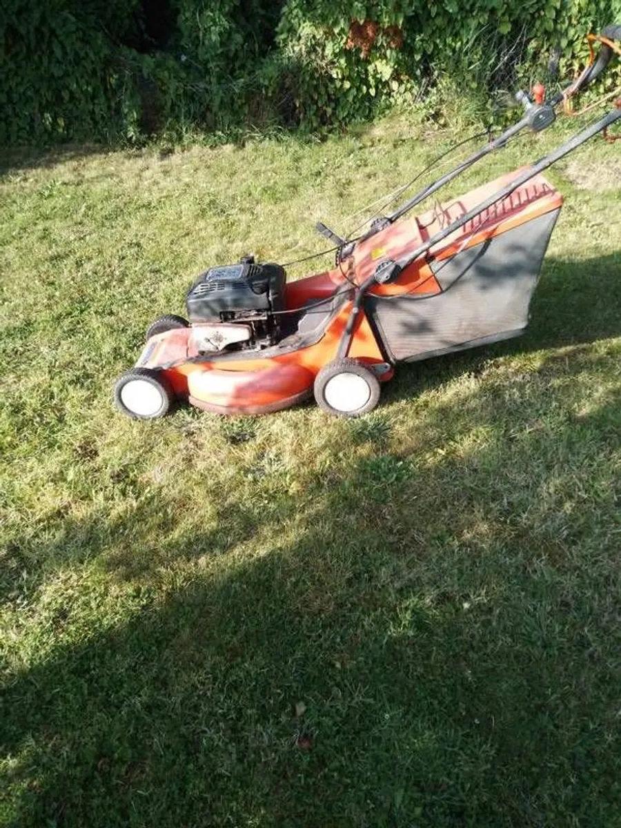 husqvarna lawnmower - Image 1