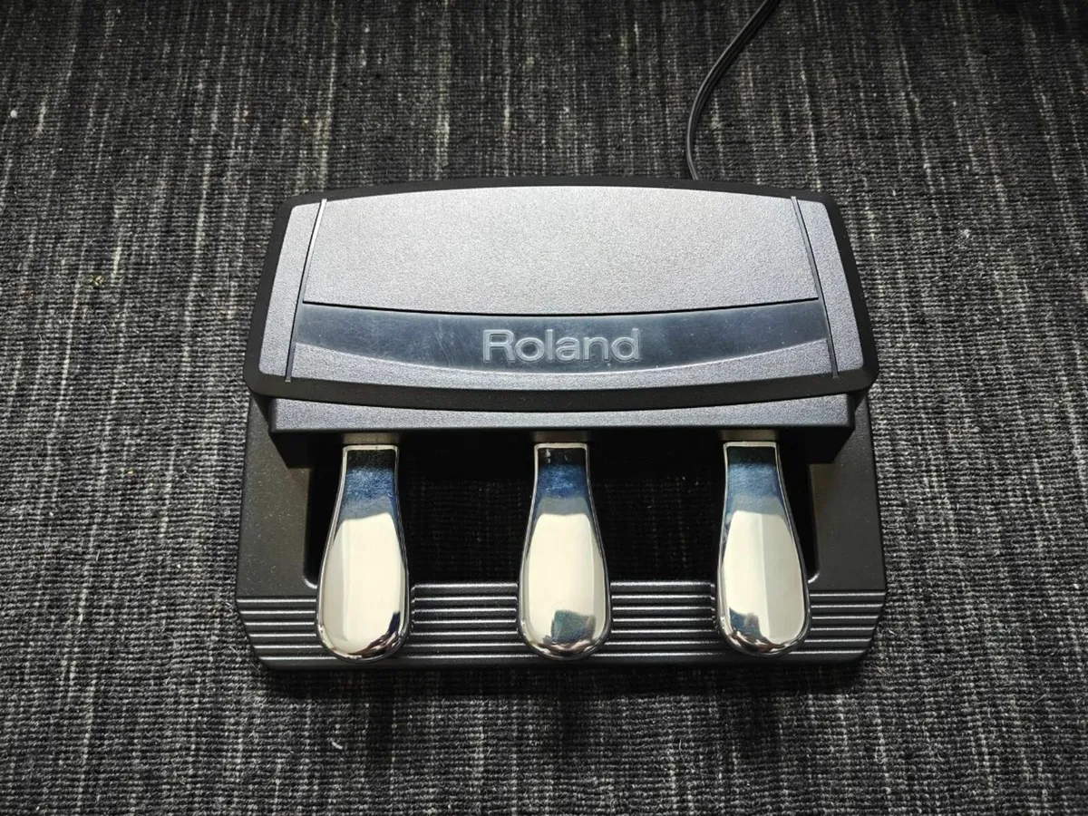 "Roland RPU-3" Piano Pedal - Image 2