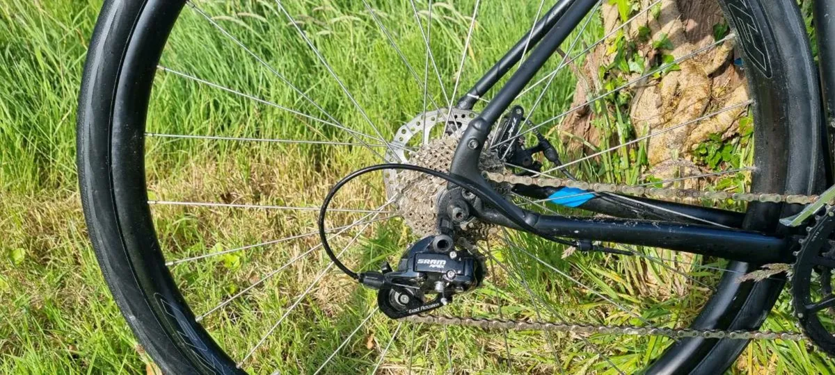 Road bike - Image 3