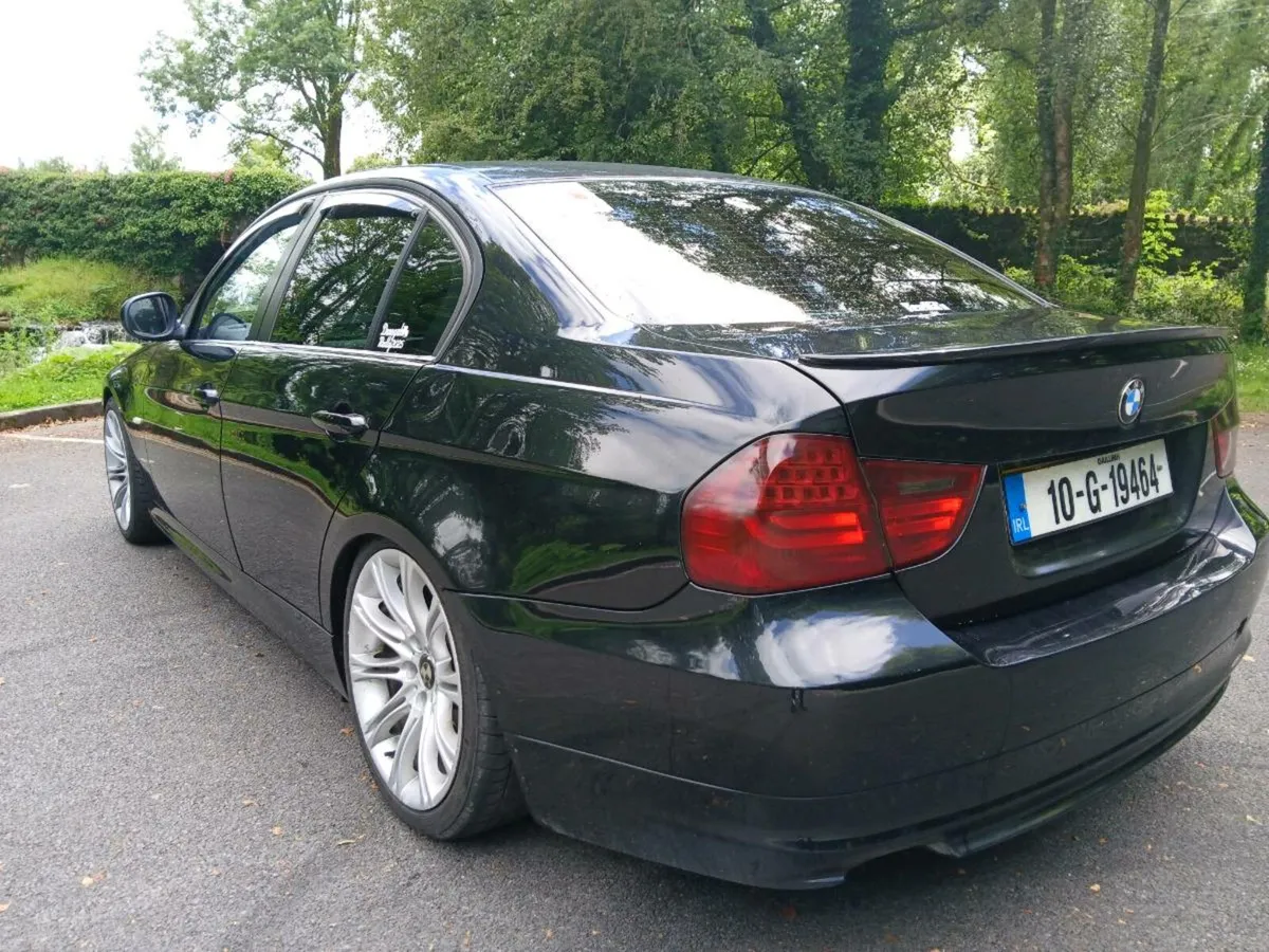 Bmw e90 318D SE - Image 2