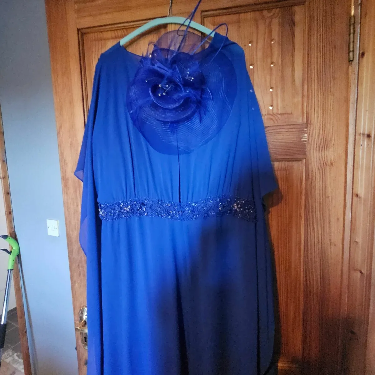 Mother of the bride outfit - Image 4