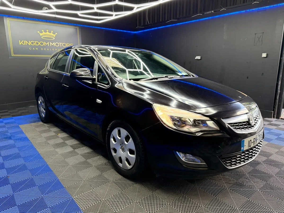 Vauxhall Astra 1.7 TDI,NCT 01/26,Tax 31/10/25 - Image 2