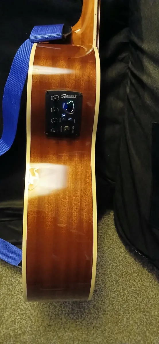 New Burswick Acoustic base guitar. - Image 2