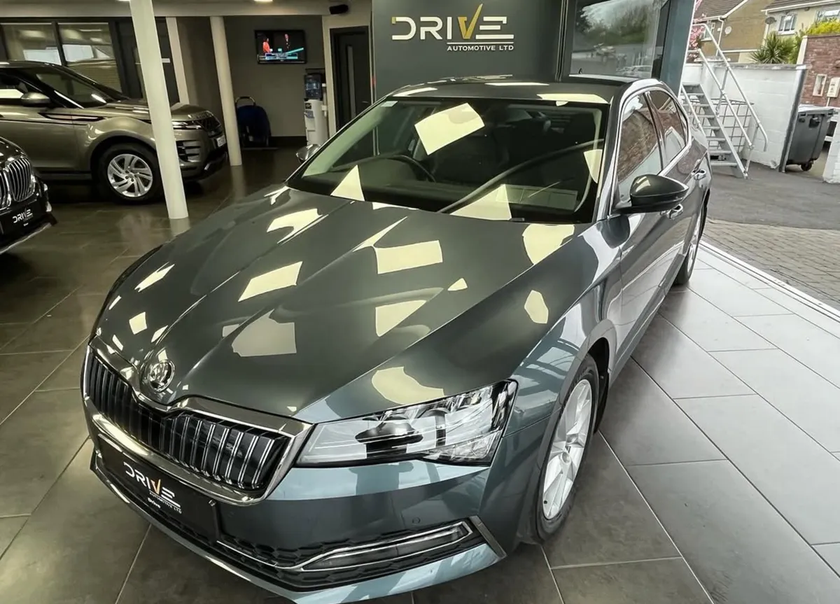 Skoda Superb 2021 1.4 Hybrid  Style - Image 3