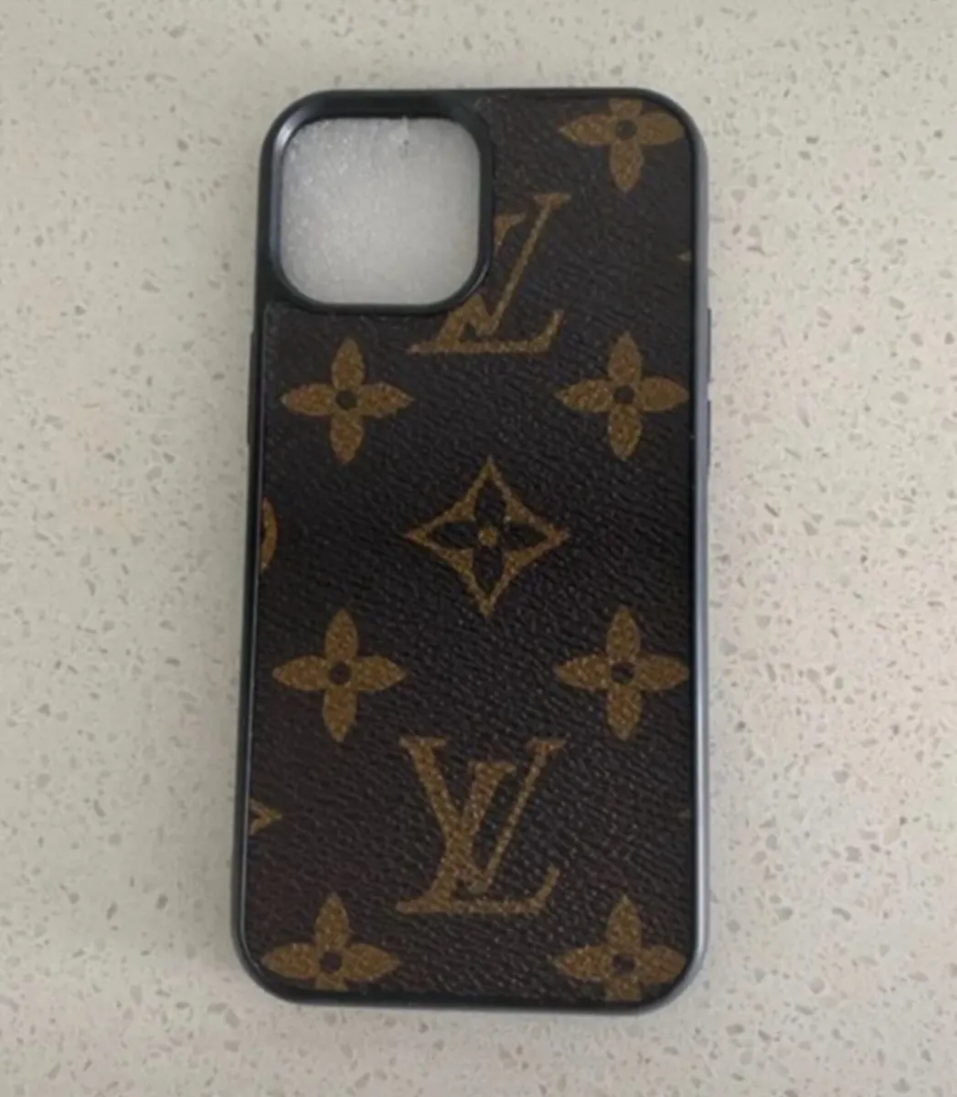 Brand New iPhone 12/13 mini Case..