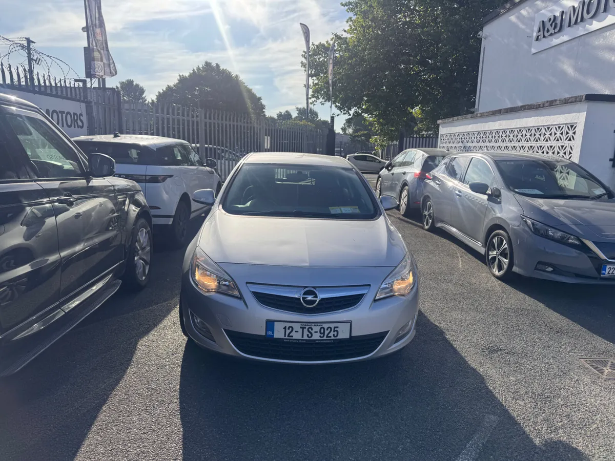 12 Opel Astra 1.3 Diesel - Image 3