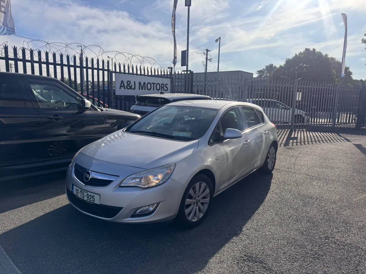 12 Opel Astra 1.3 Diesel - Image 1