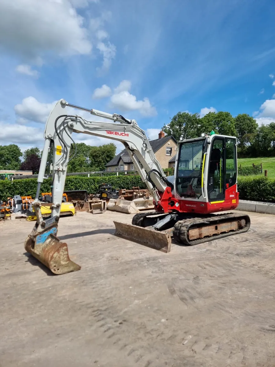 2019 TAKEUCHI TB260 - Image 1