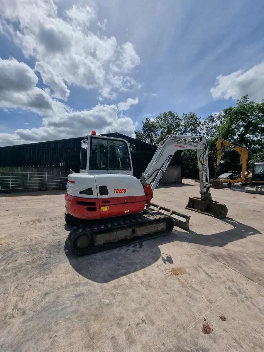 2019 TAKEUCHI TB260 - Image 4