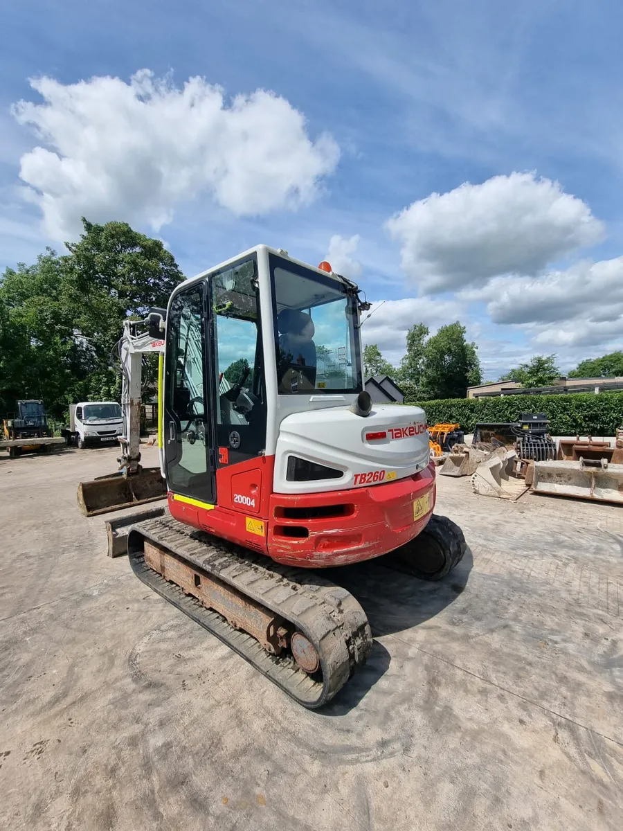 2019 TAKEUCHI TB260 - Image 3