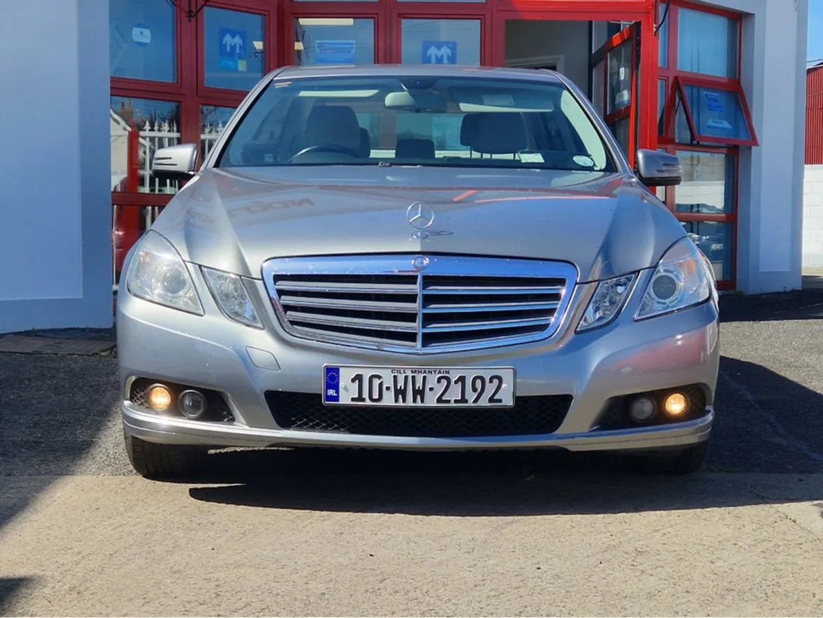 Mercedes-Benz E-Class 200 CDI Blue Efficiency 4DR - Image 3