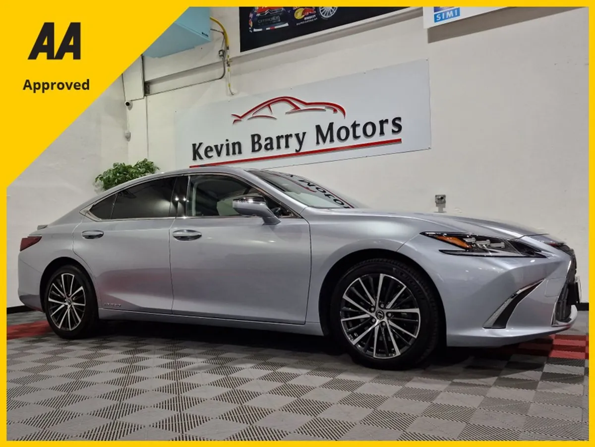 Lexus ES 300h 2.5 Hybrid Premium Pack Automatic - Image 1