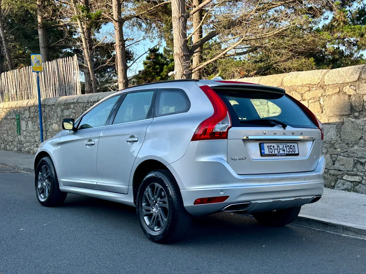 Volvo XC60 SE D4 Diesel with low km. - Image 4