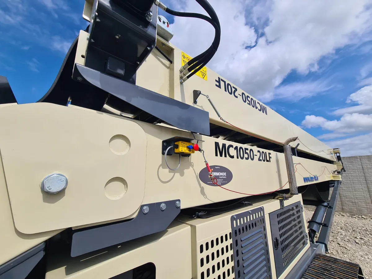 TRACKED LOW LEVEL FEEDER STACKER CONVEYOR - Image 4