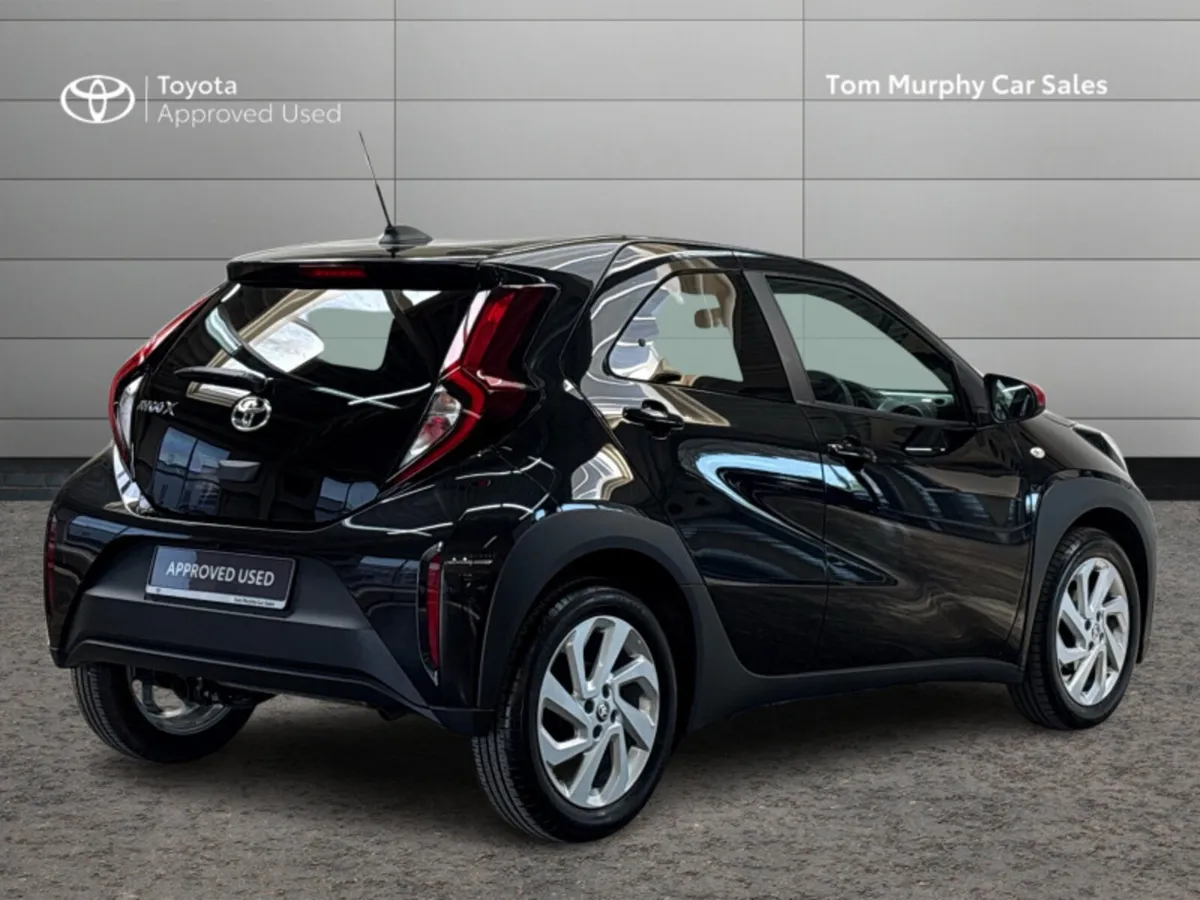 Toyota Aygo X 1.0 - Image 2
