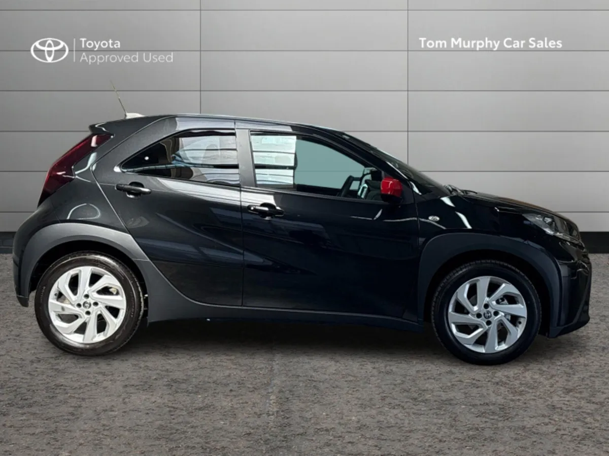 Toyota Aygo X 1.0 - Image 3