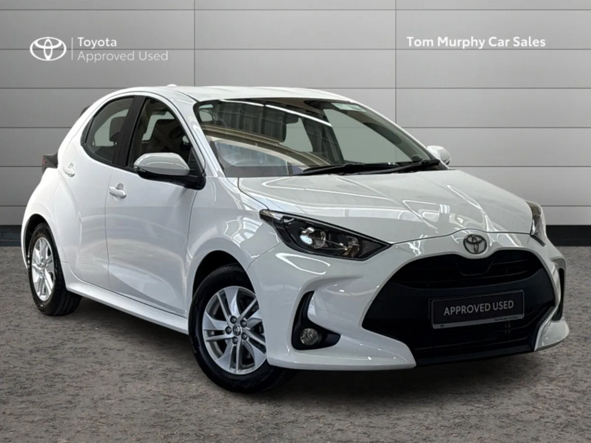 Toyota Yaris Yaris Hybrid 115 Luna - Image 1