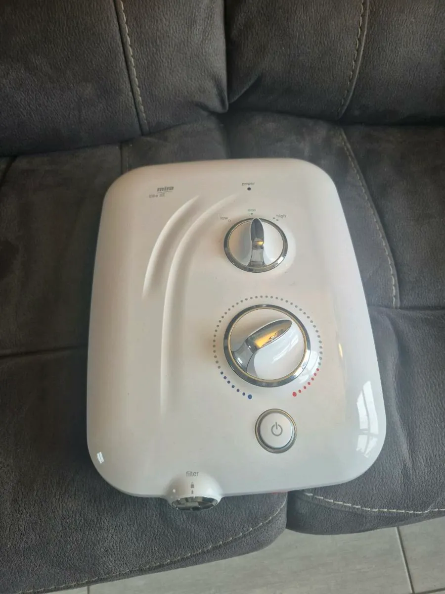 Miraa elite SE electric shower B - Image 1