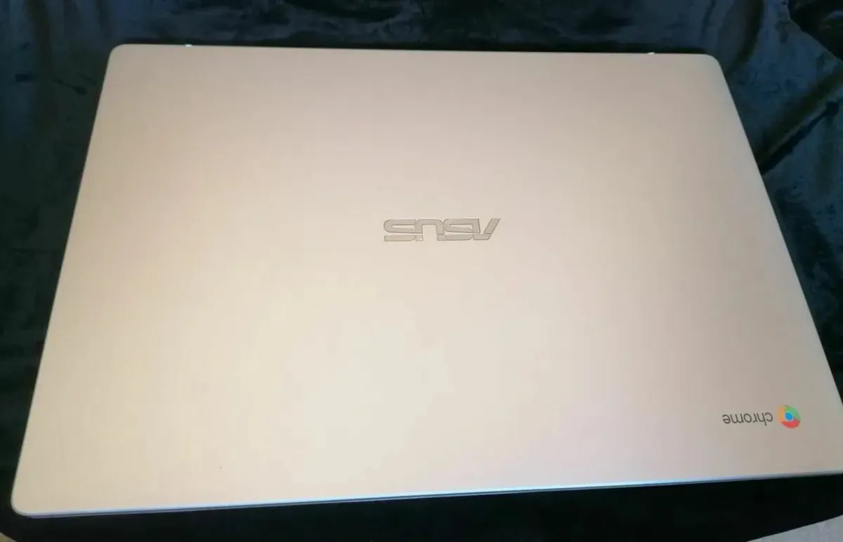 Asus C523N Chromebook – 15.6" – Works Perfectly - Image 3