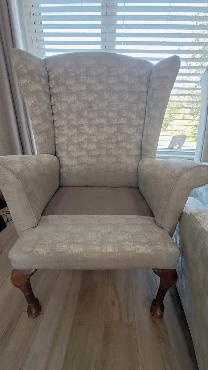 2 x Queen Anne Chairs - Image 2