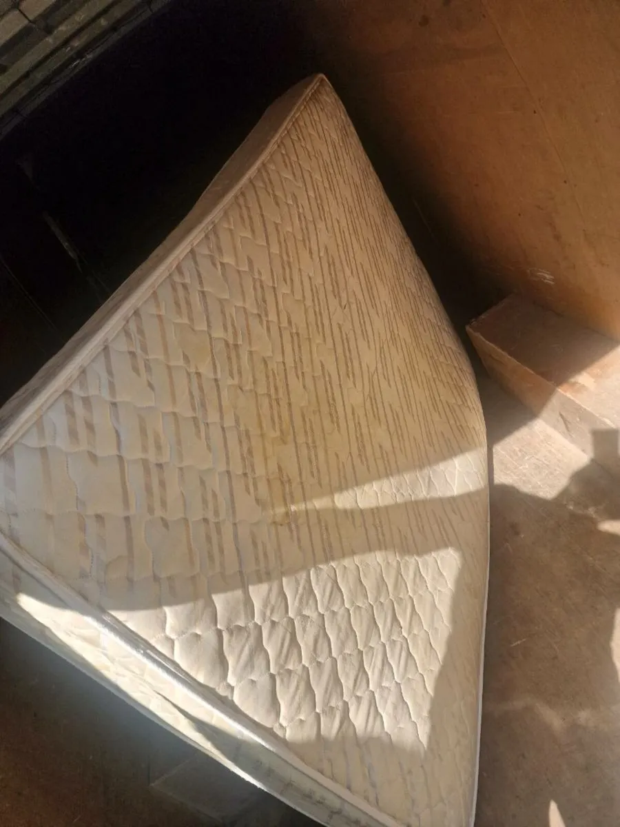 Double Matrress - Image 1