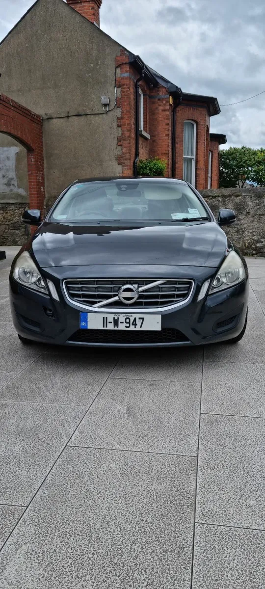 Volvo S60 2011 - Image 1