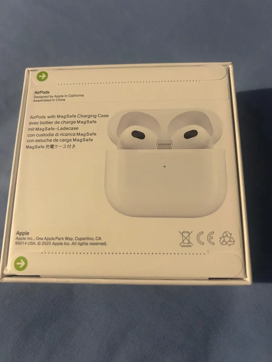 AirPods 4th gen - Image 4