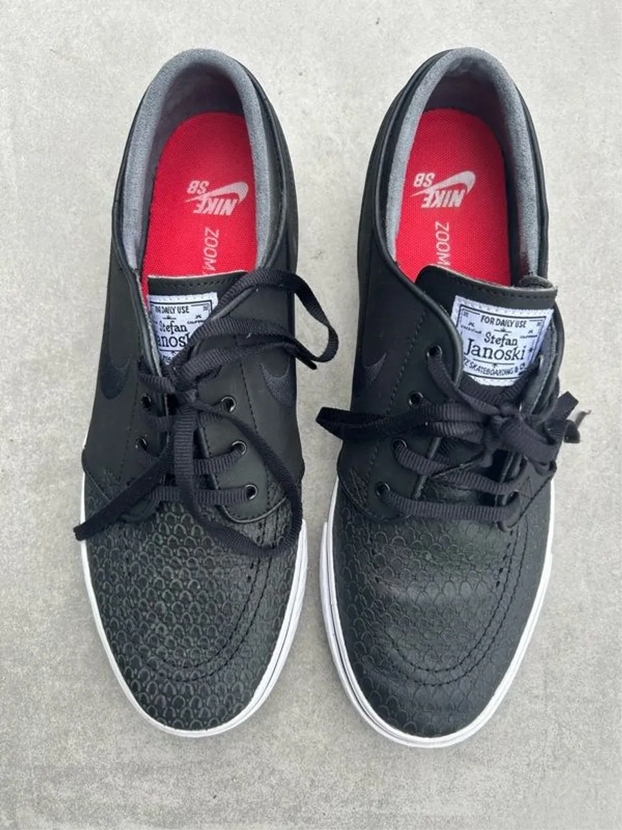 Nike Zoom SB Stefan Janoski Canvas SB Black Uk Size 9 - Image 4