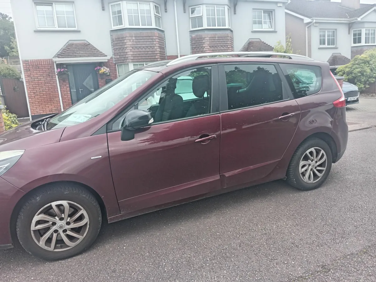 Renault Grand Scenic 2015 - Image 1